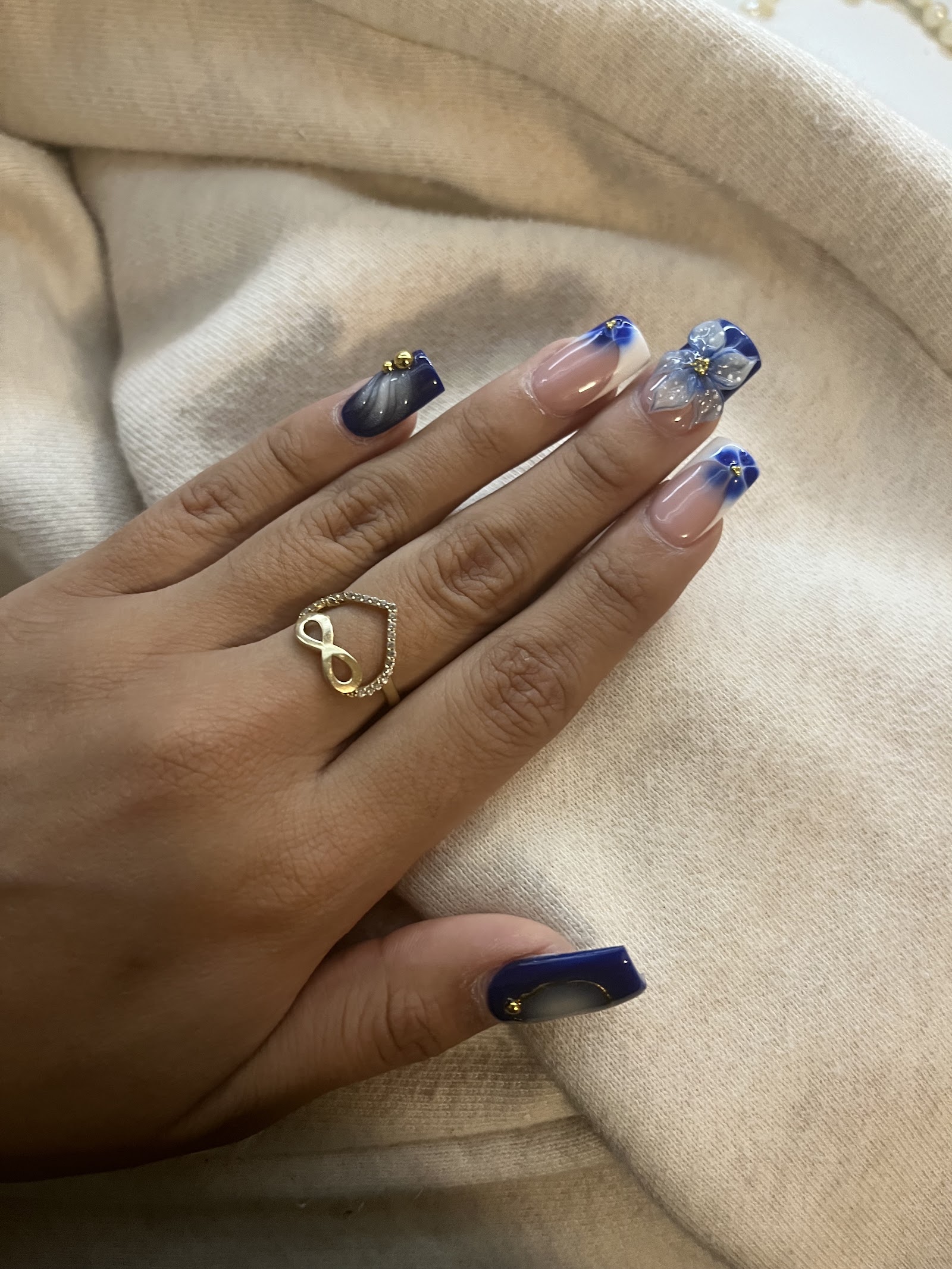 M'laley Nail Spa nail photo 8